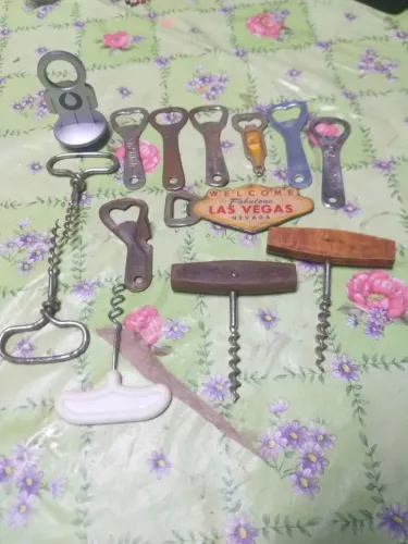 Abridores e saca rolhas