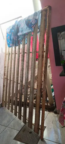 Portão pequeno de ferro entrego 