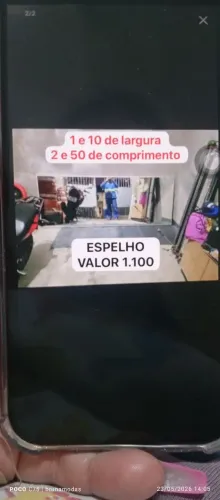 Espelho grande demais