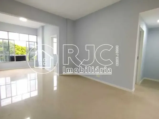 Apartamento para venda possui 79 metros quadrados com 2 quartos em Maracanã - Rio de Janei