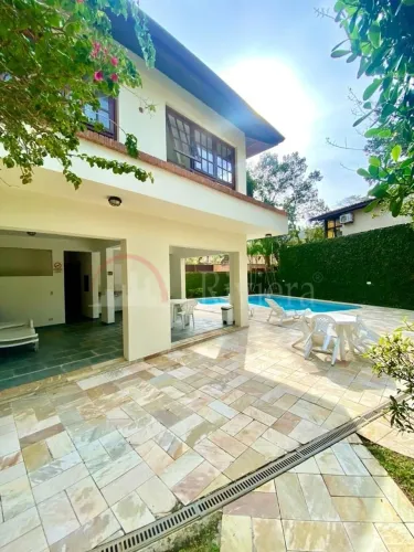 Casa a Venda em Juquehy, Condominio Fechado a 50 Metros da Praia