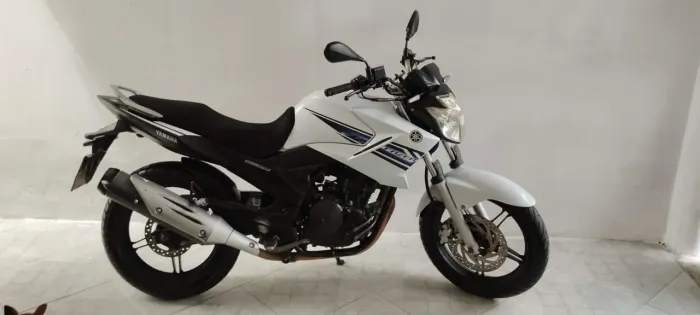 Fazer 250