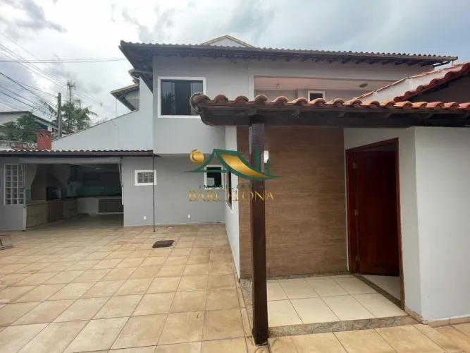 Casa para Locação em Volta Redonda, Jardim Amália, 4 dormitórios, 2 suítes, 2 banheiros, 2