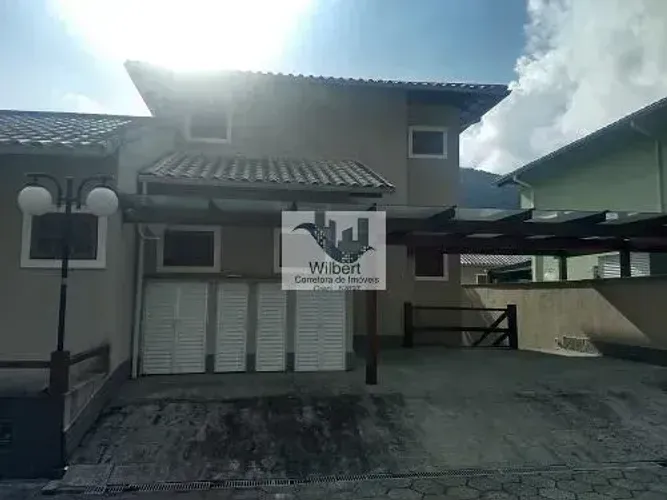 Imóvel para aluguel com 159 metros quadrados com 3 quartos em Independência - Petrópolis -