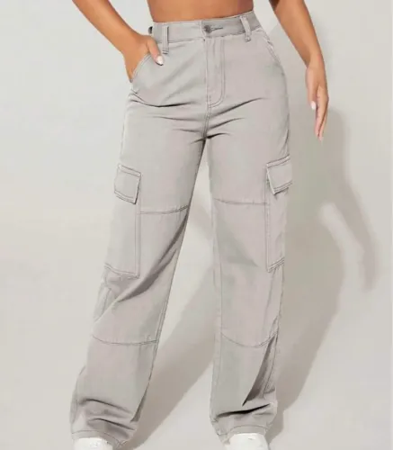 Calça Jeans Cargo SHEIN Feminina - Tamanho M