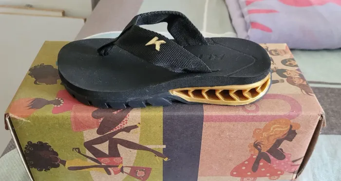 Vendo uma sandalha kenner