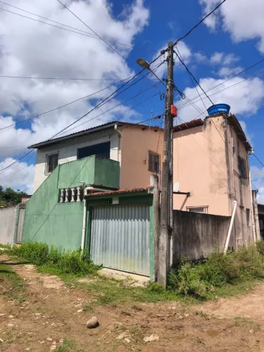Vende-se 2 casas