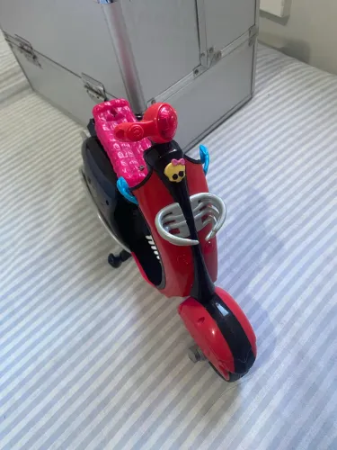 MOTO MONSTER HIGH FRANKIE STEIN 