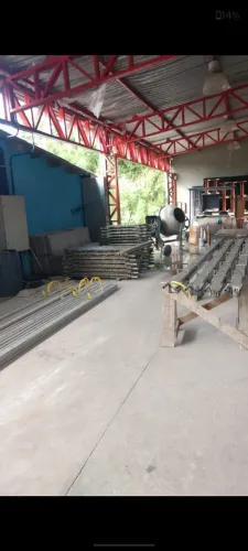 Vendo ou troco equipamentos e materiais para fabricação de casas e muros pré moldados