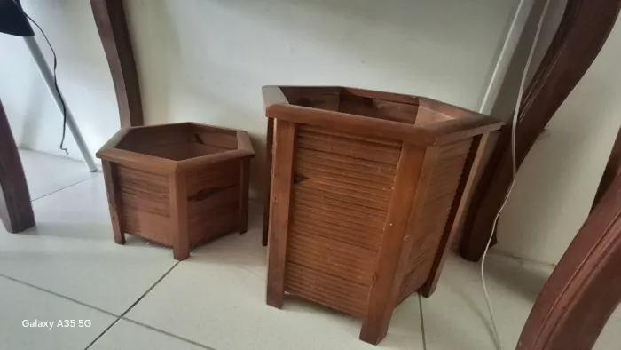 Vaso de madeira estilo chapeco