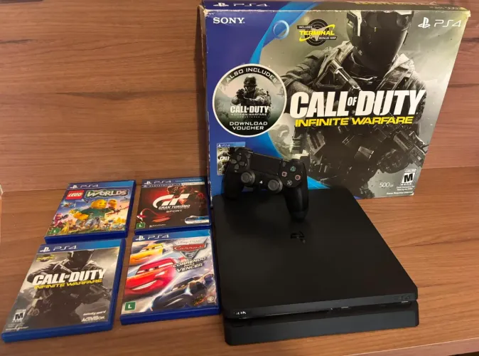 PS4 + 4 jogos