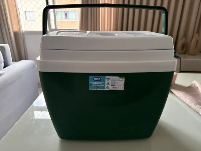Caixa térmica ou Cooler verde escuro 34L