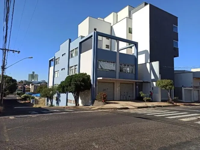 Comercial Prédio em Uberlândia
