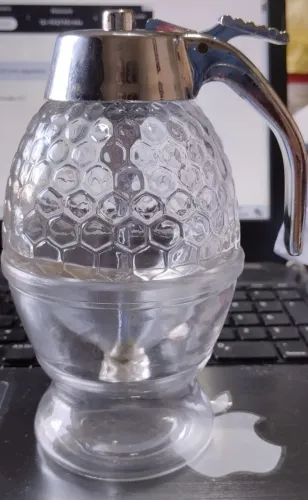 MELEIRA DE VIDRO VINTAGE 140 ML, PRODUTO NA CAIXA NUNCA USADO COM MAIS DE 20 ANOS GUARDADO
