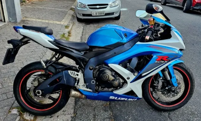 SUZUKI GSX-R SRAD 750 ANO 2013 IMPECAVEL