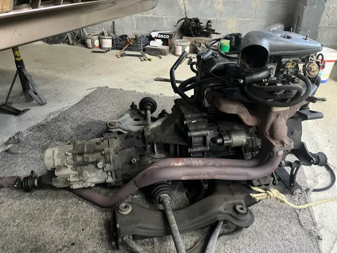 Vendo motor 1.6 CHT