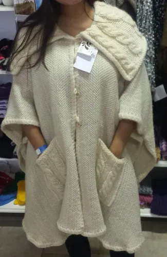 Vendo Poncho Novo