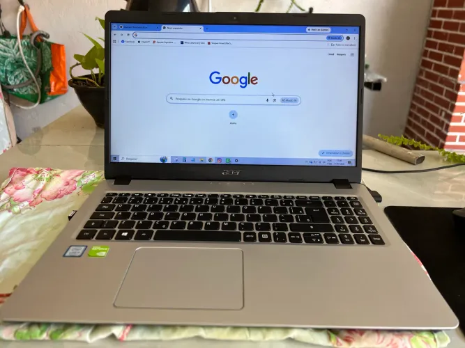 Vende-se notebook Acer i5