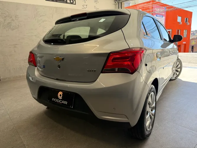 Chevrolet Onix Hatch LT 1.4 8V Flex Mec. 4P 2018