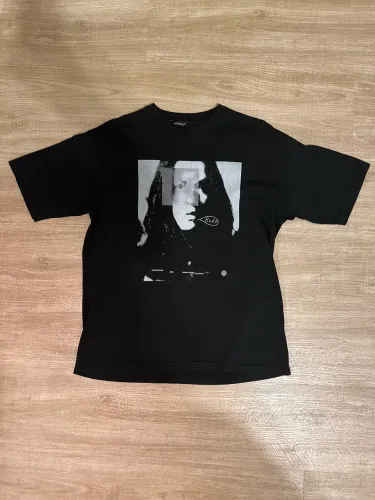 camiseta undercover