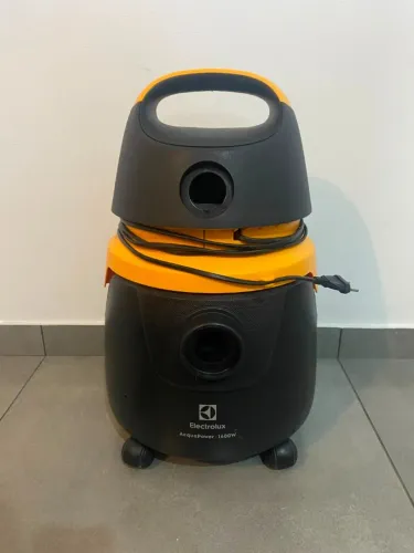 Aspirador de Pó Electrolux 220v 11 Litros
