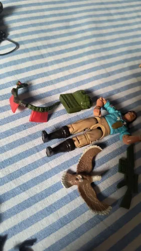 Boneco comandos em ação