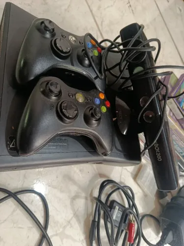 Xbox 360 e Acessórios, console com defeito 