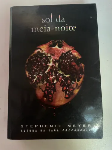 Vendo livro sol da meia noite