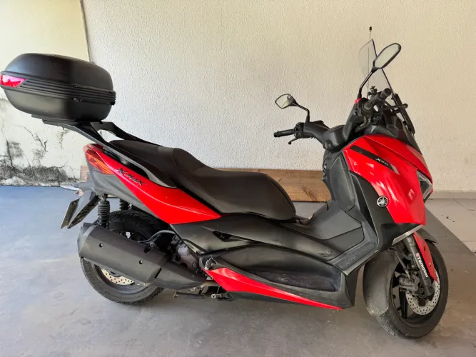 XMAX MUITO NOVA