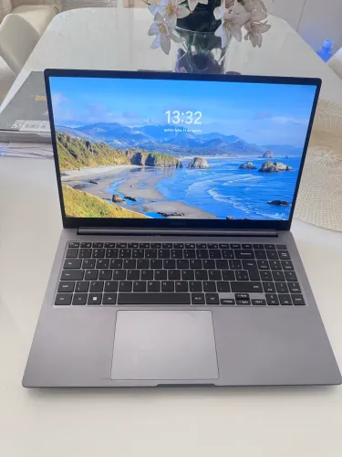 Samsung Galaxy Book4 15,6? - Core i3 | 8GB RAM | SSD 256GB