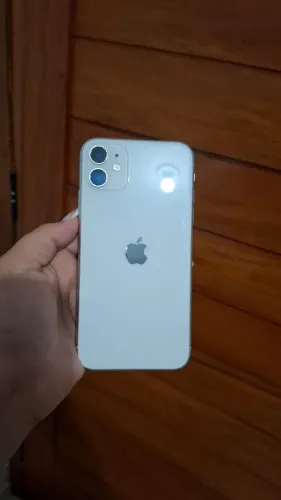 iPhone 11 64gb *LER DESCRIÇÃO*