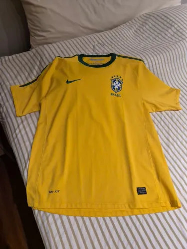 CAMISETA SELEÇÃO BRASILEIRA 2010