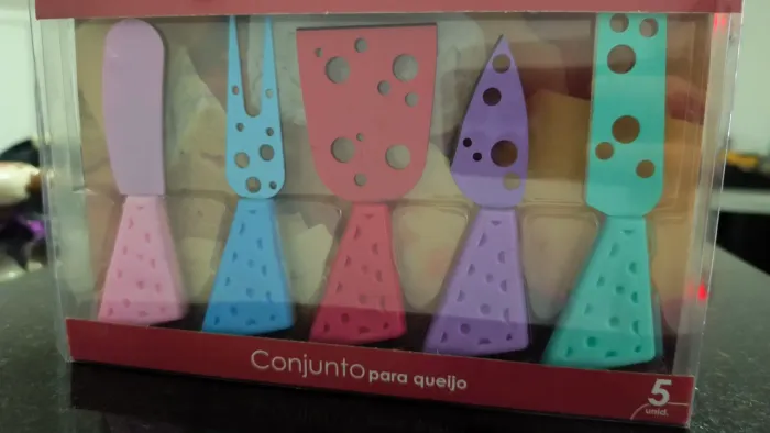 Conjunto de facas para queijo