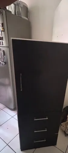 Guarda roupa pequeno de solteiro