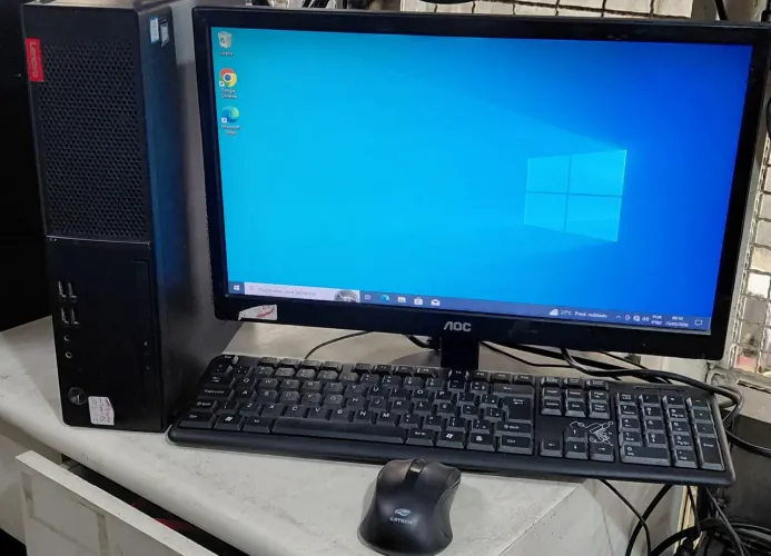 Computador completo i3 sétima geração, ssd 240g Memória de 4g
