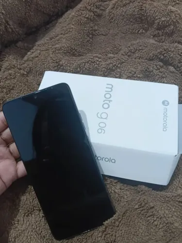 Celular moto G 06