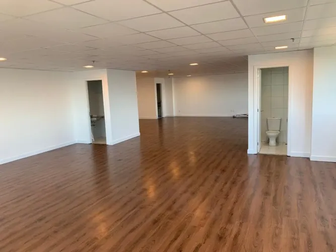 VENDO SALA JÁ ALUGADA- Hangar Business, Moderno Complexo Comercial próximo ao aeroporto.