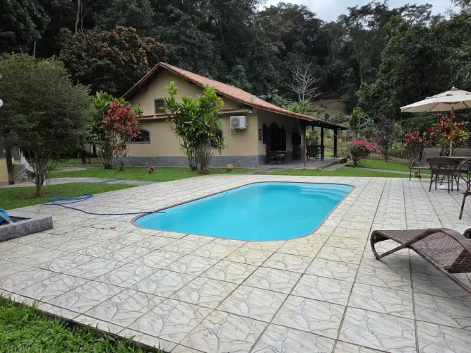 Chácara em Guapimirim com documento