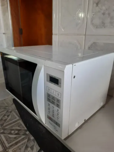 Micro-ondas Panasonic piccolo style 23L 127v  funcionando perfeitamente 