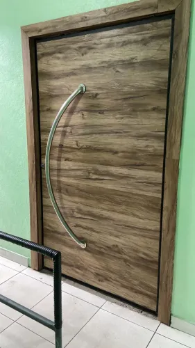 Vendo porta completa top