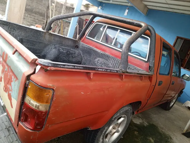 Toyota Hilux CD 4X2 2.4 Diesel 1993