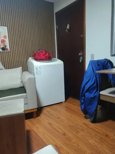 Vendo máquina de lavar, funcionando normal porém está vazando água por baixo.