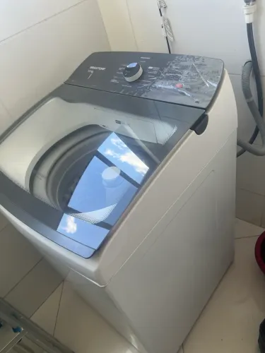 Máquina de Lavar Roupas Cesto Inox Semi Nova