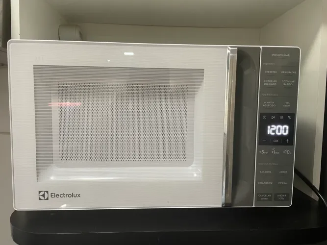 Micro-ondas Electrolux Branco 23L