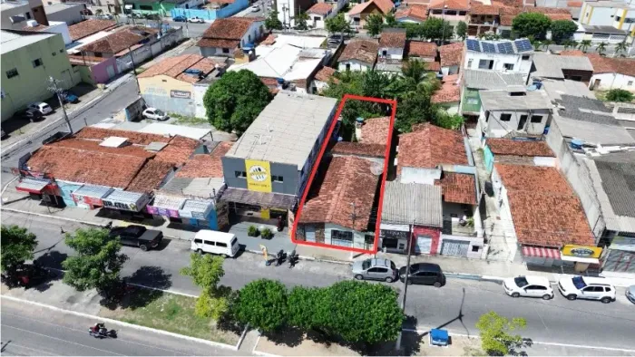venda de casa no centro de parnamirim. excelente opção para investidores.