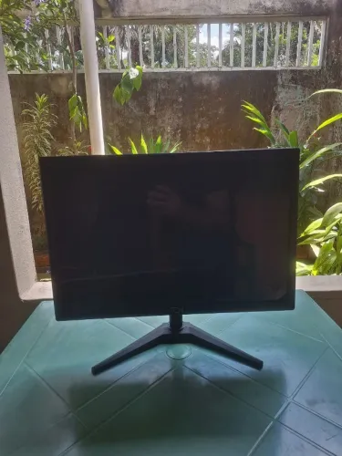 Monitor LED TCN 19" HD - Novo