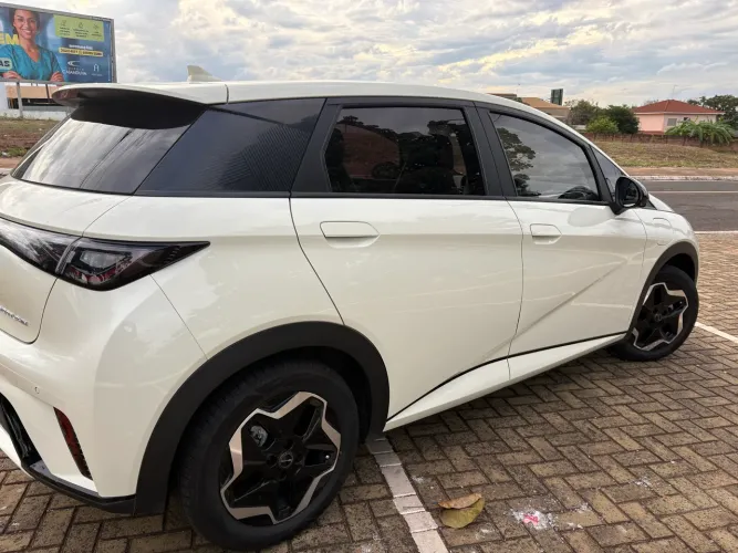 BYD Dolphin EV (Elétrico) 2024