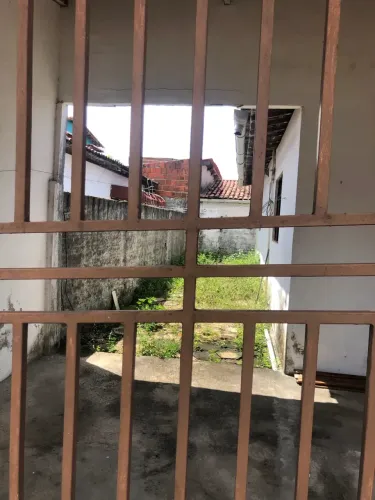 vendo casa em condomínio fechado 180.000
