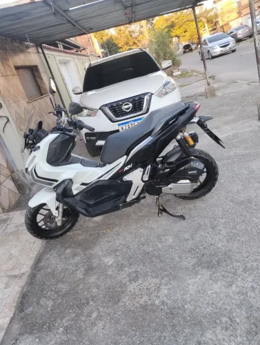 Vendo ADV 150
