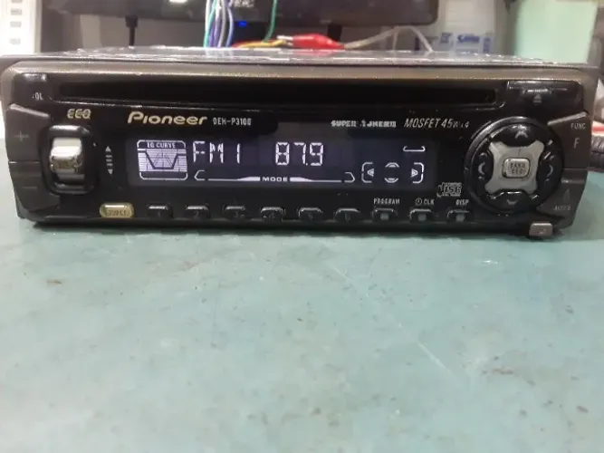 Radio Pioneer DEH-P3100 com Bluetooth no Auxiliar